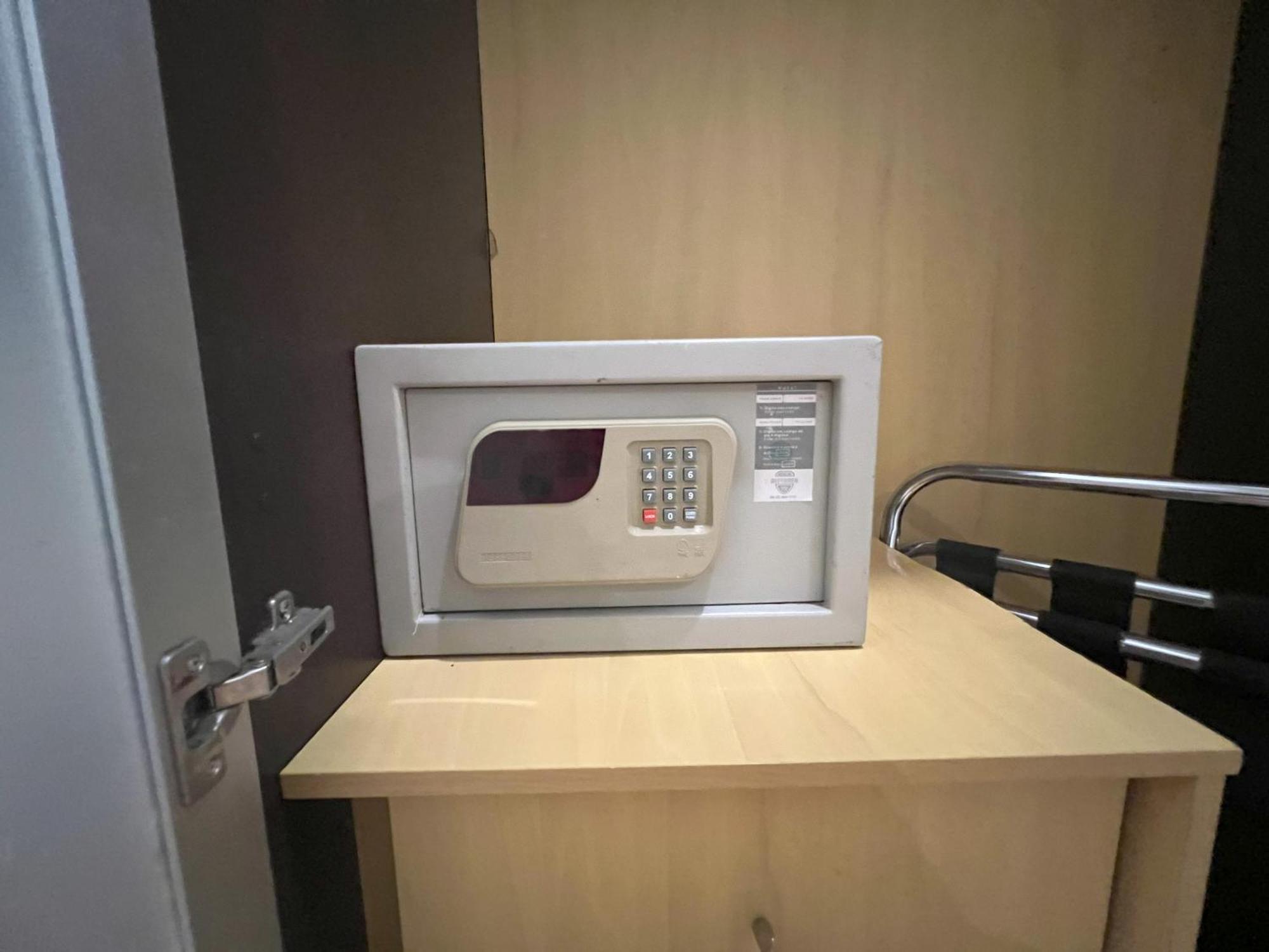 Flat Copacabana Com Garagem Рио де Жанейро Екстериор снимка